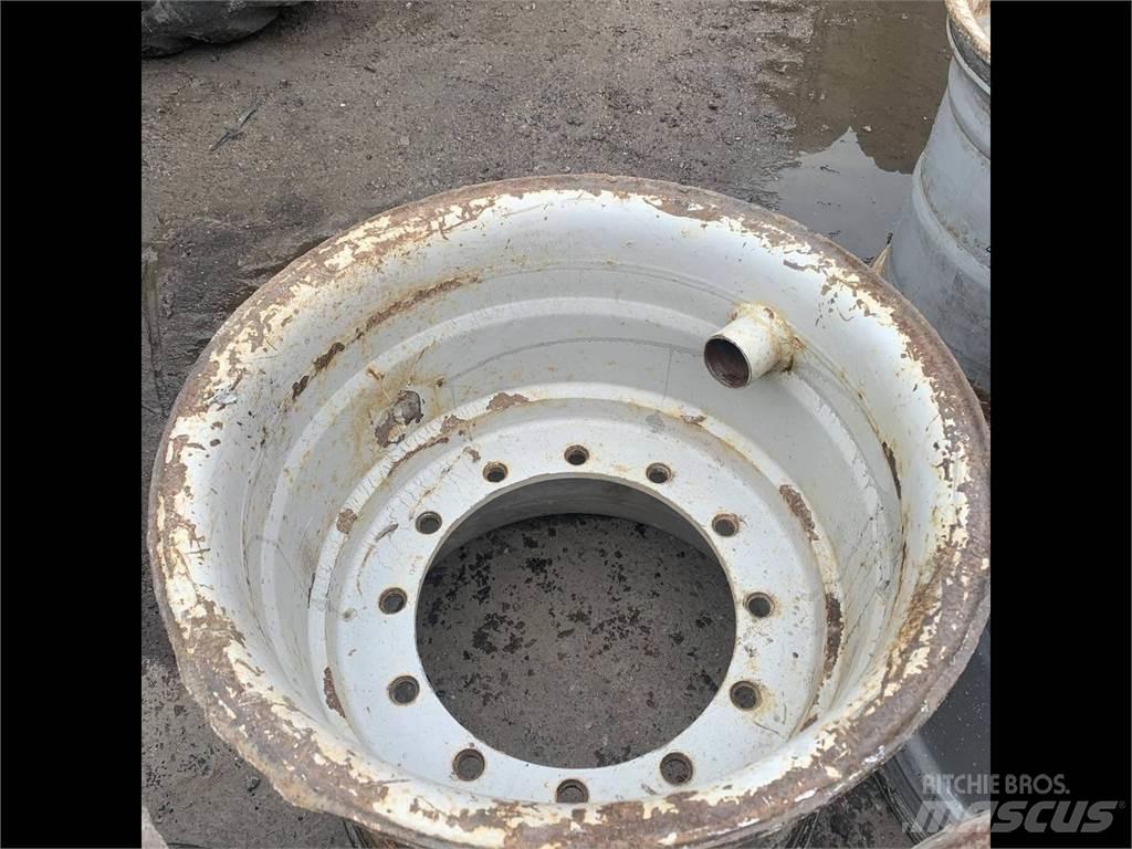 Gremo 1350 24x26,5 Anvelope, roti si jante