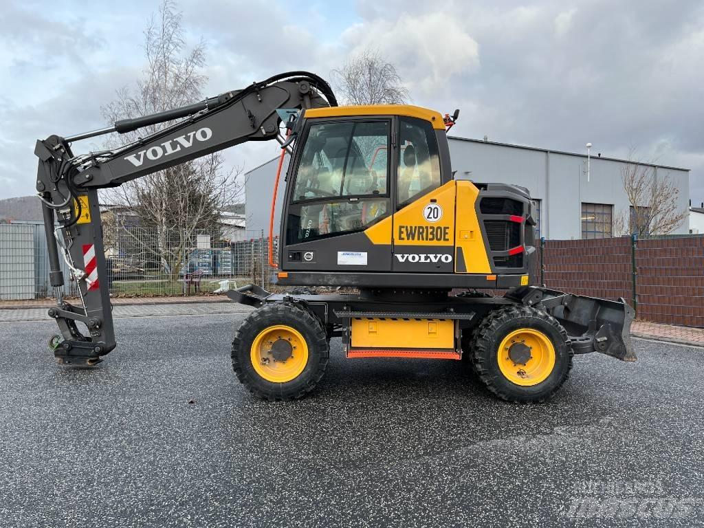Volvo EWR130E Excavatoare cu roti
