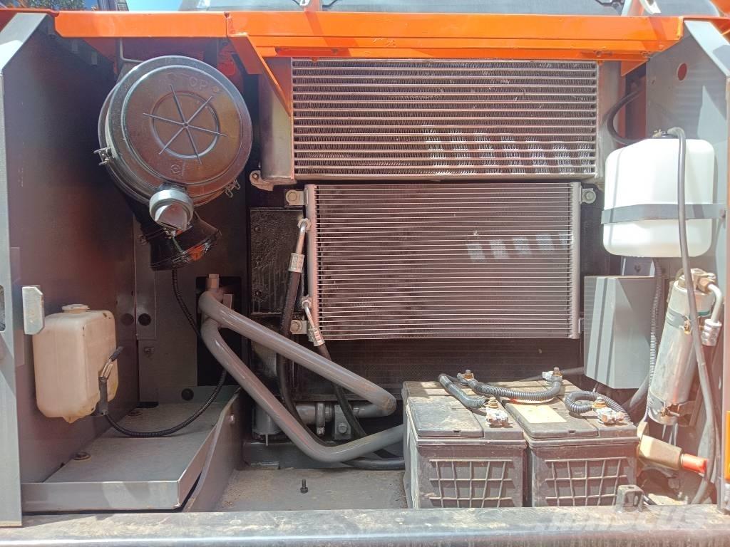 Hitachi ZX130LC Excavatoare pe șenile
