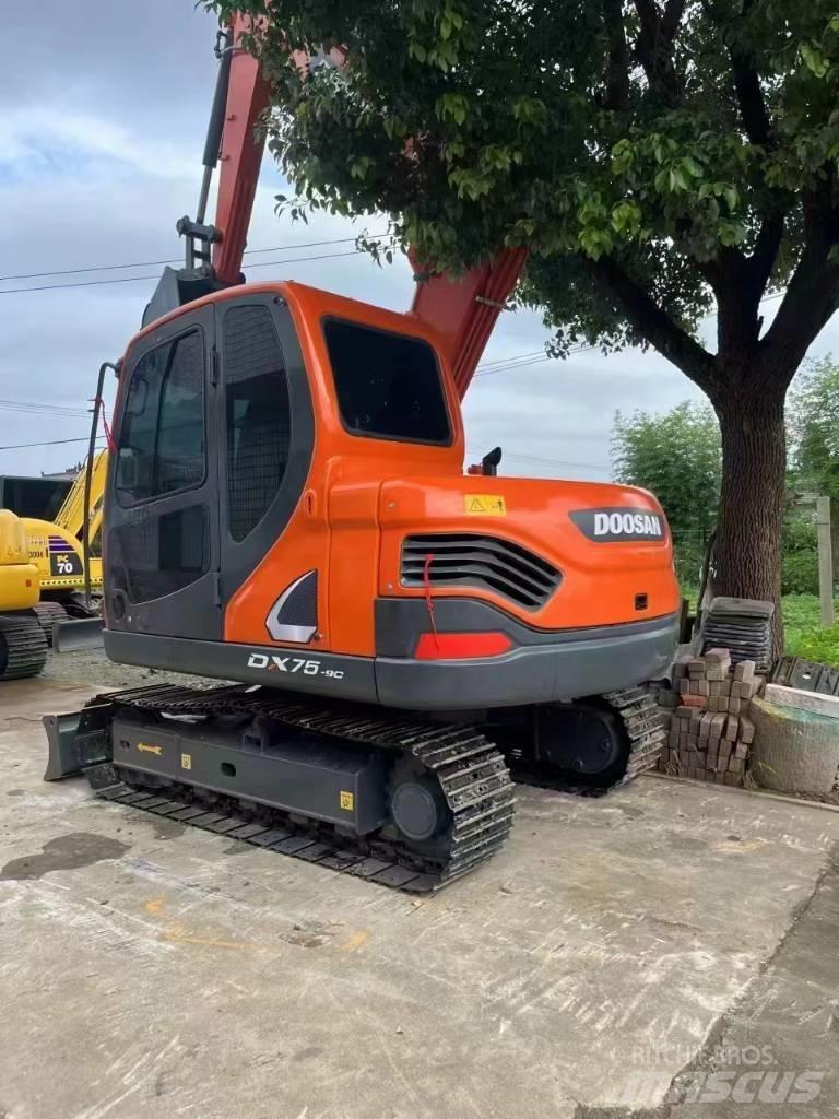 Doosan DX75 Mini excavatoare < 7t