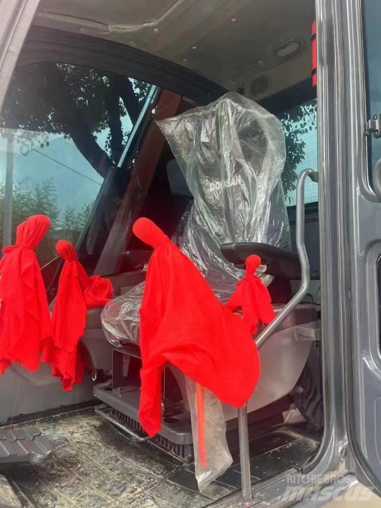 Doosan DX75 Mini excavatoare < 7t