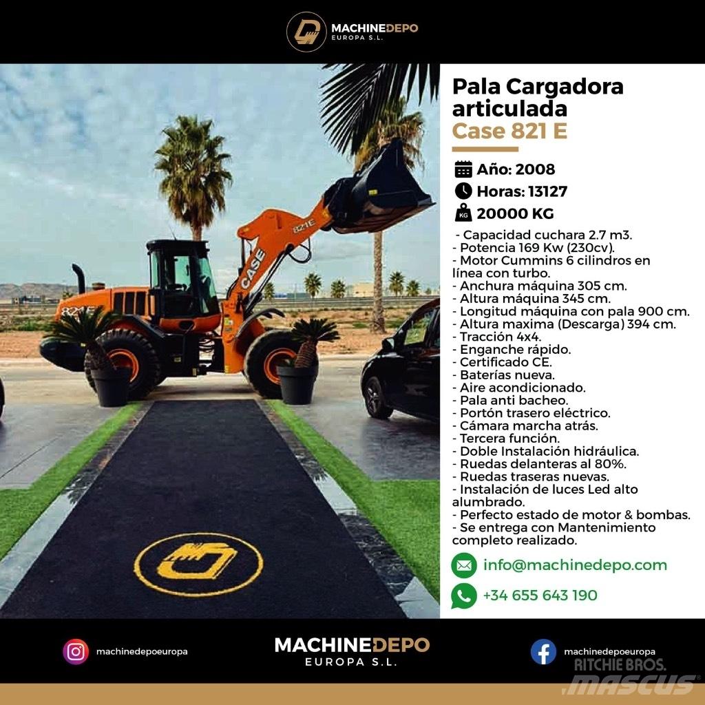 CASE 821 E Incarcator pe pneuri