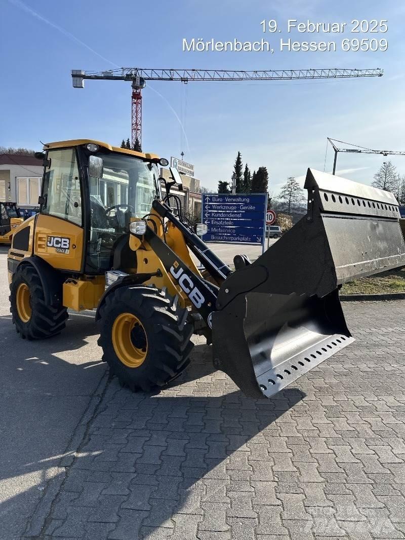 JCB 406 Incarcator pe pneuri