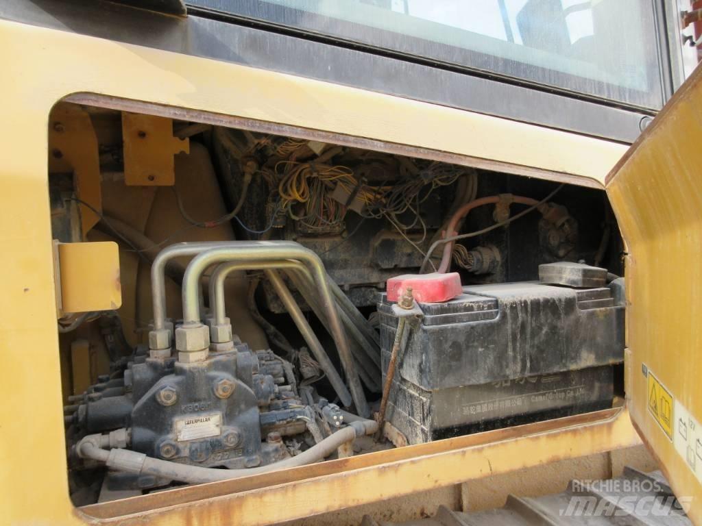 CAT D5K Buldozere pe senile