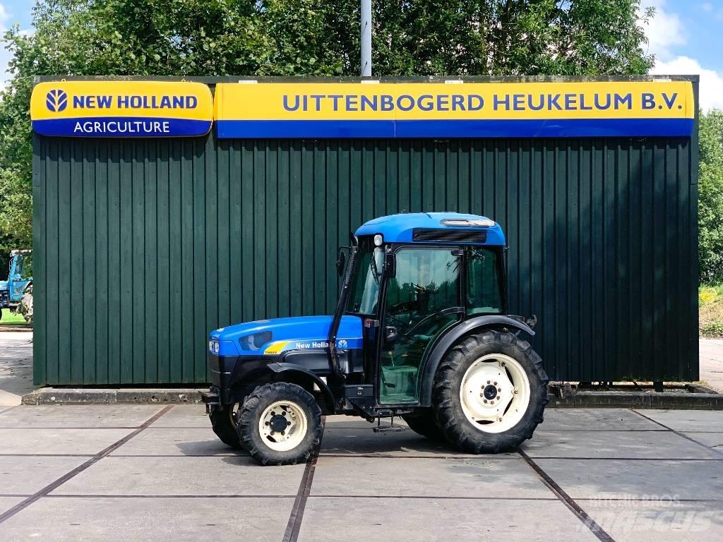 New Holland TN95VA Tractoare
