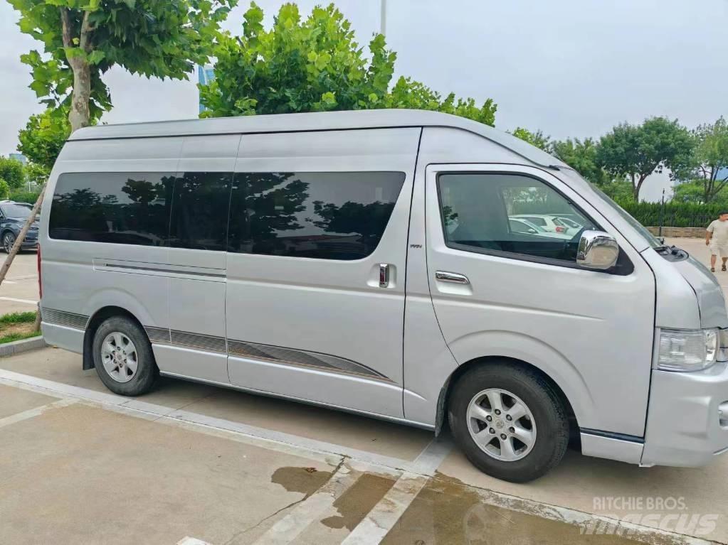 Toyota Coaster Autobuze intercity