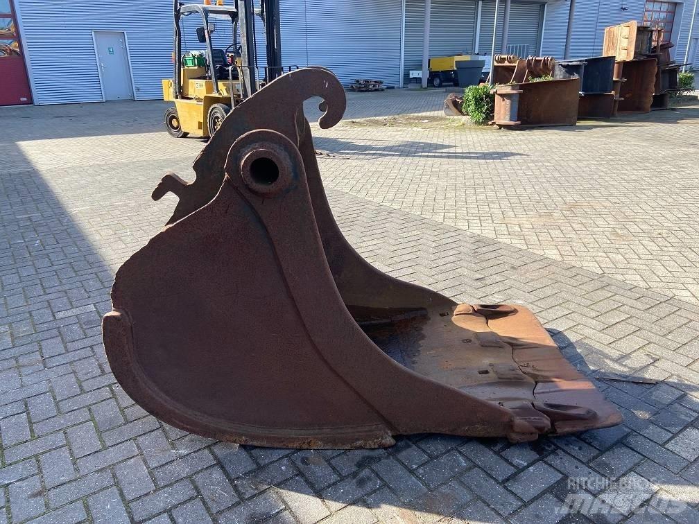  Bucket CW30 1000mm Pistoane