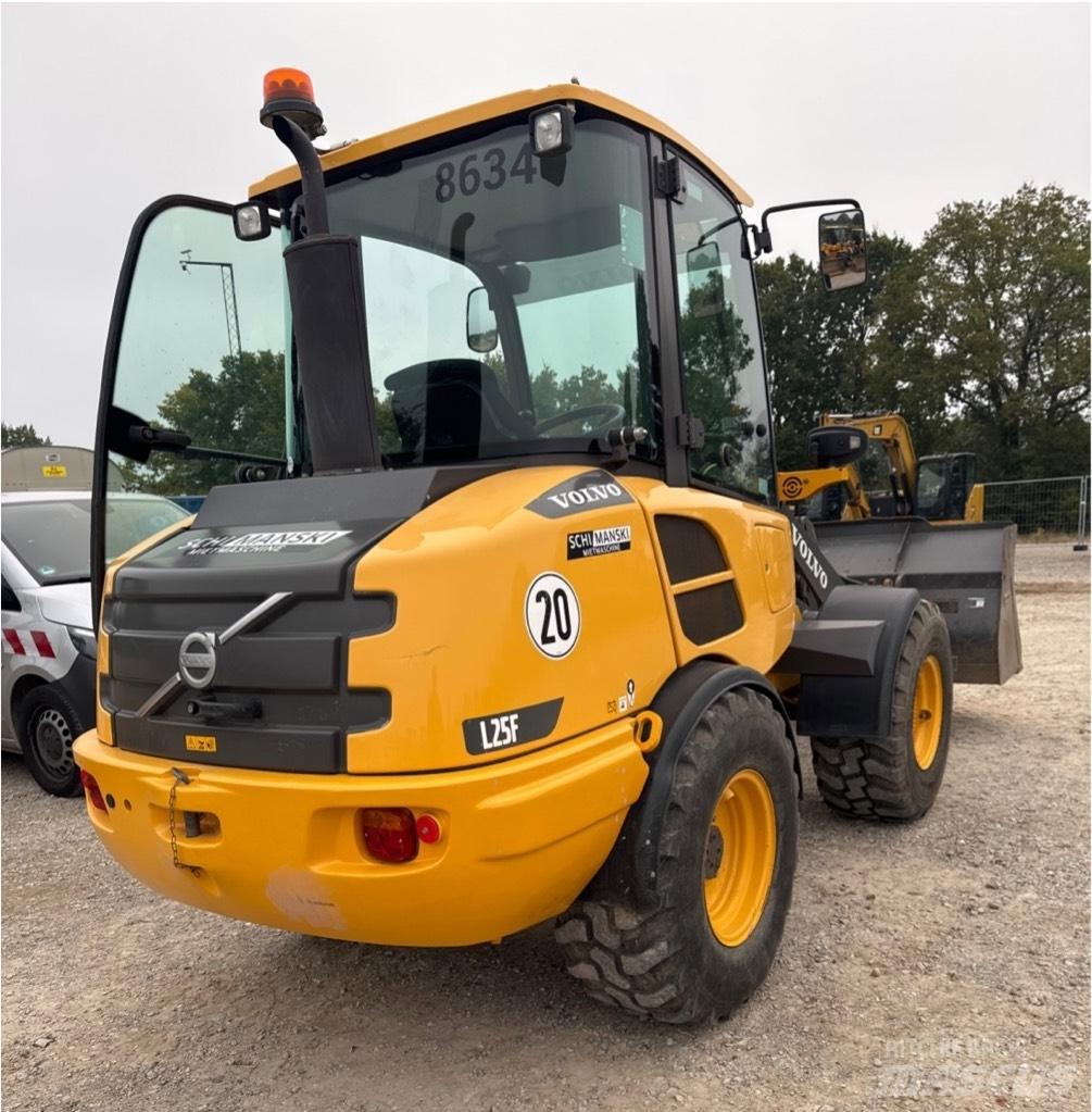 Volvo L25F Incarcator pe pneuri