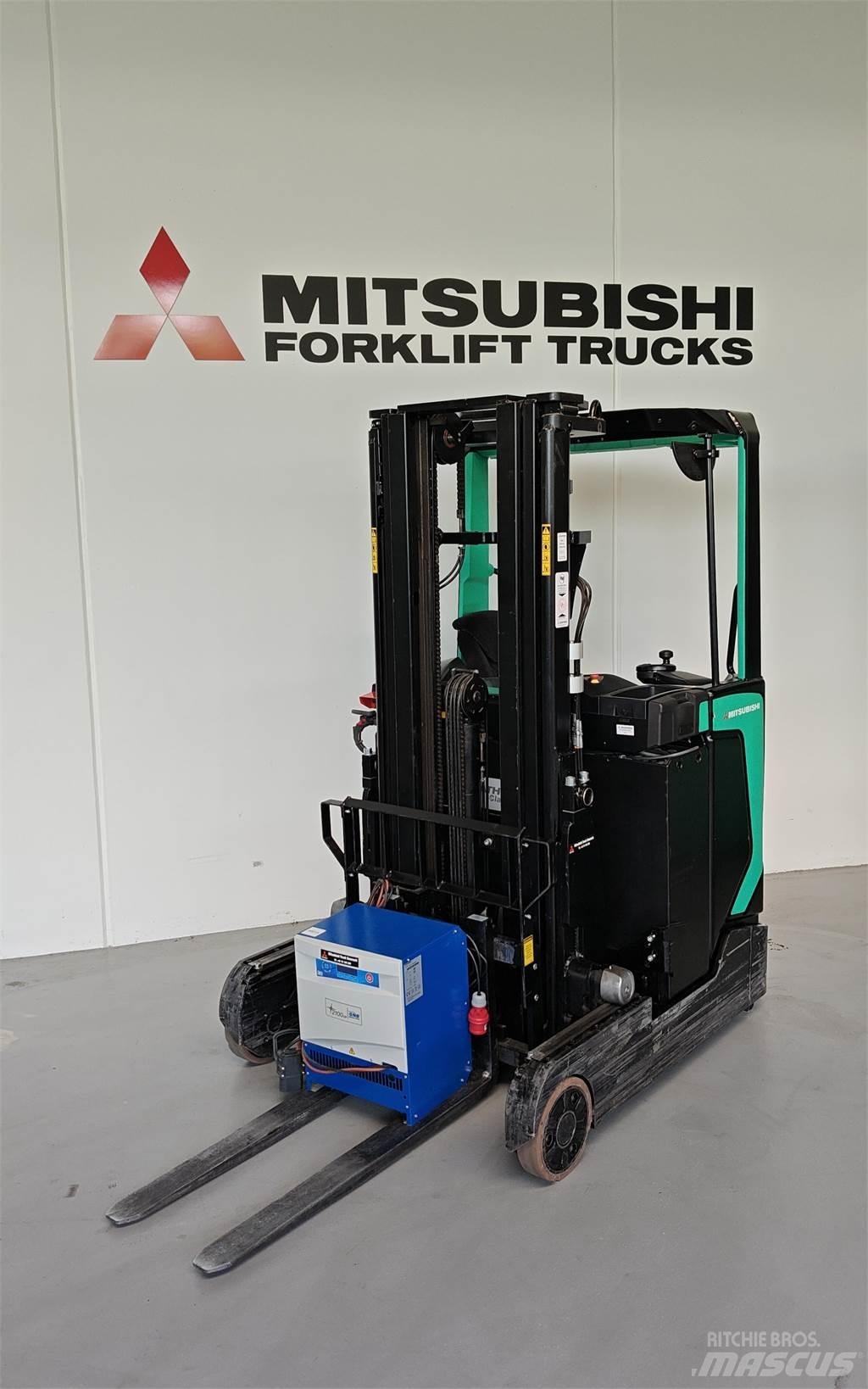 Mitsubishi RB14N2S Stivuitor cu catarg retractabil