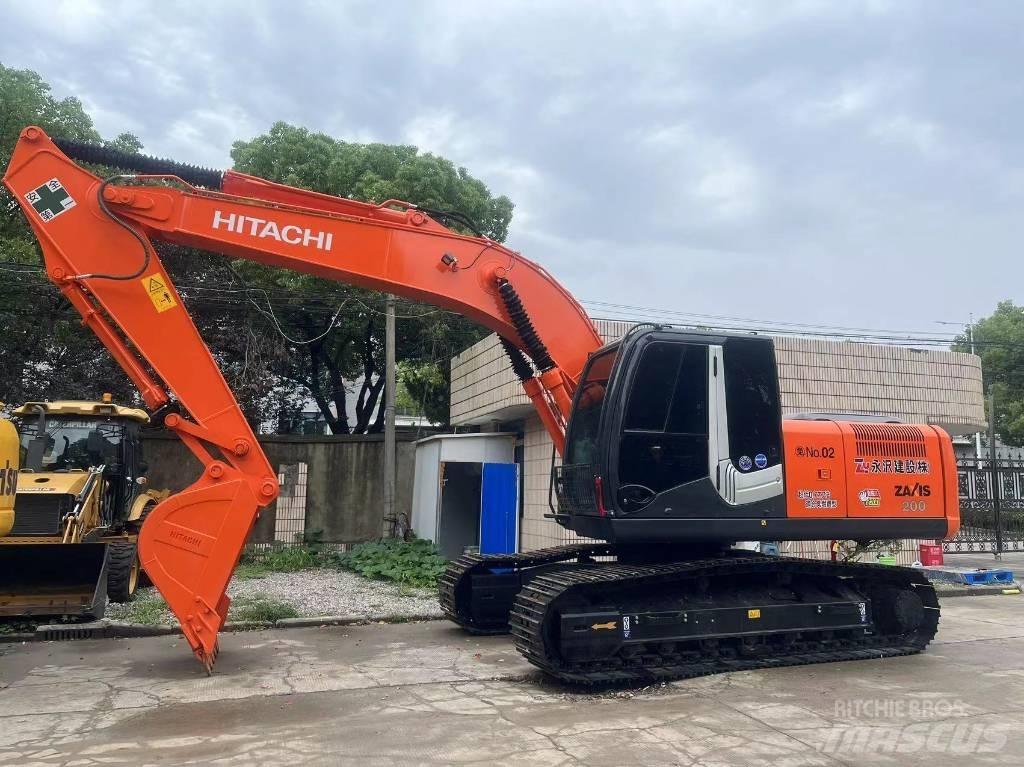 Hitachi ZX 200 Excavatoare pe șenile
