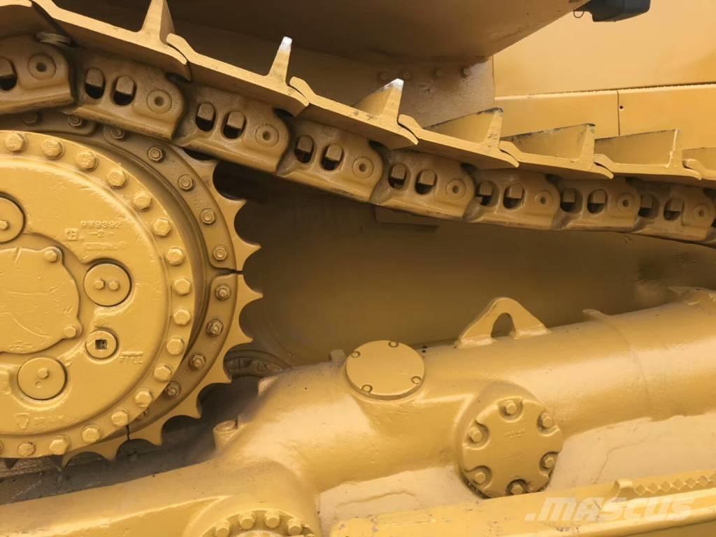 CAT D8R Buldozere pe senile