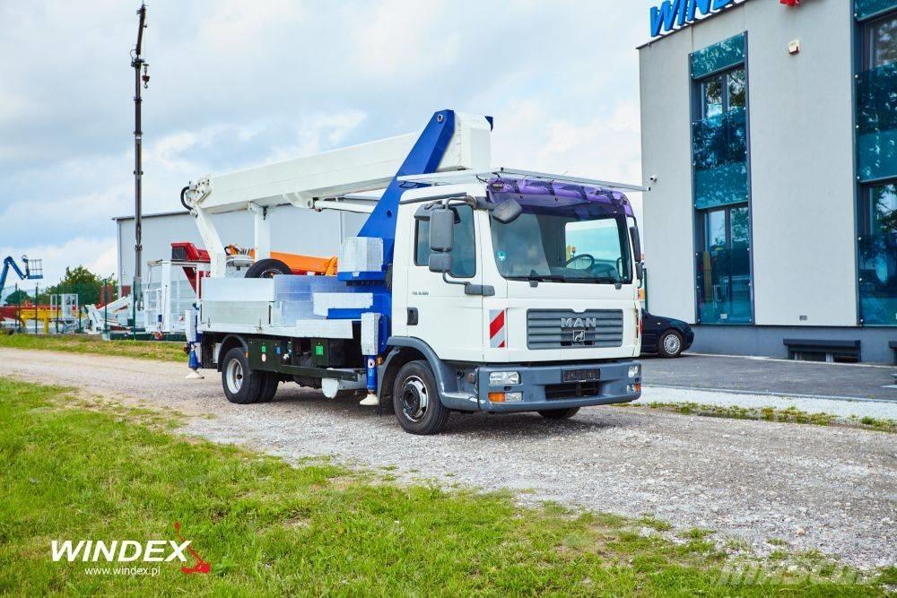 Wumag WT 300 Platforme aeriene montate pe camion
