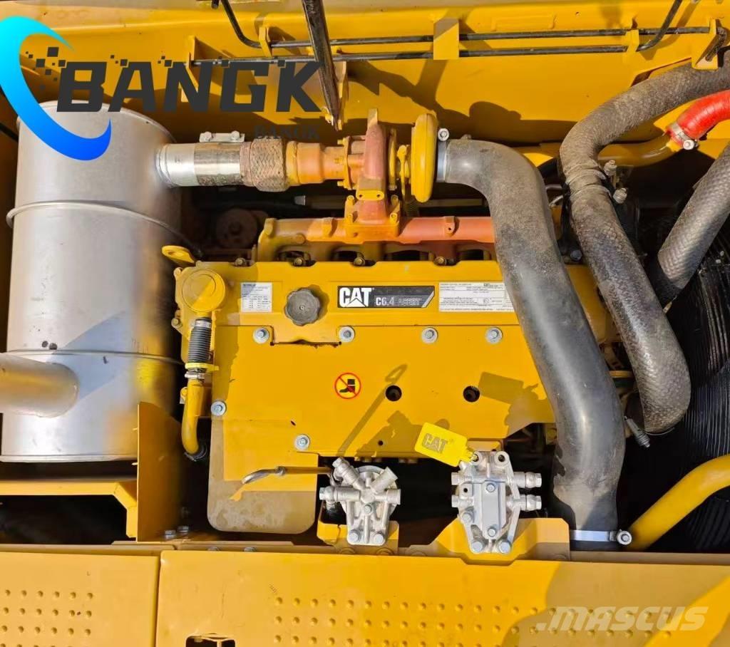 CAT 320 D Excavatoare pe șenile
