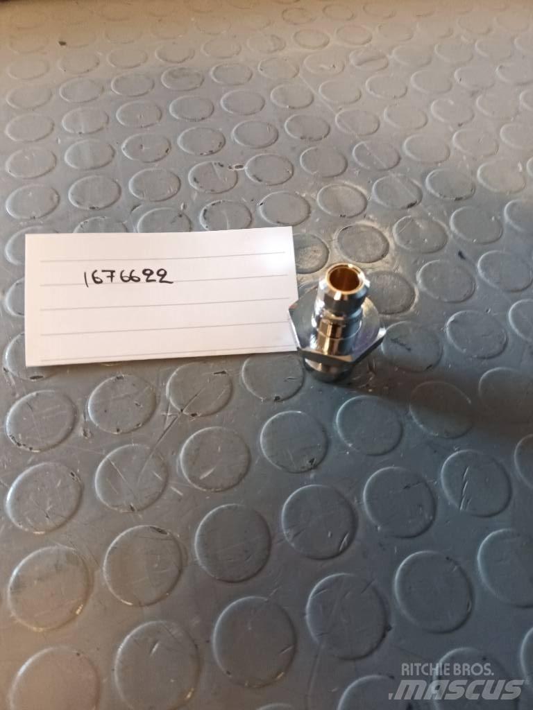 Volvo NIPPLE 1676622 Transport - Altele