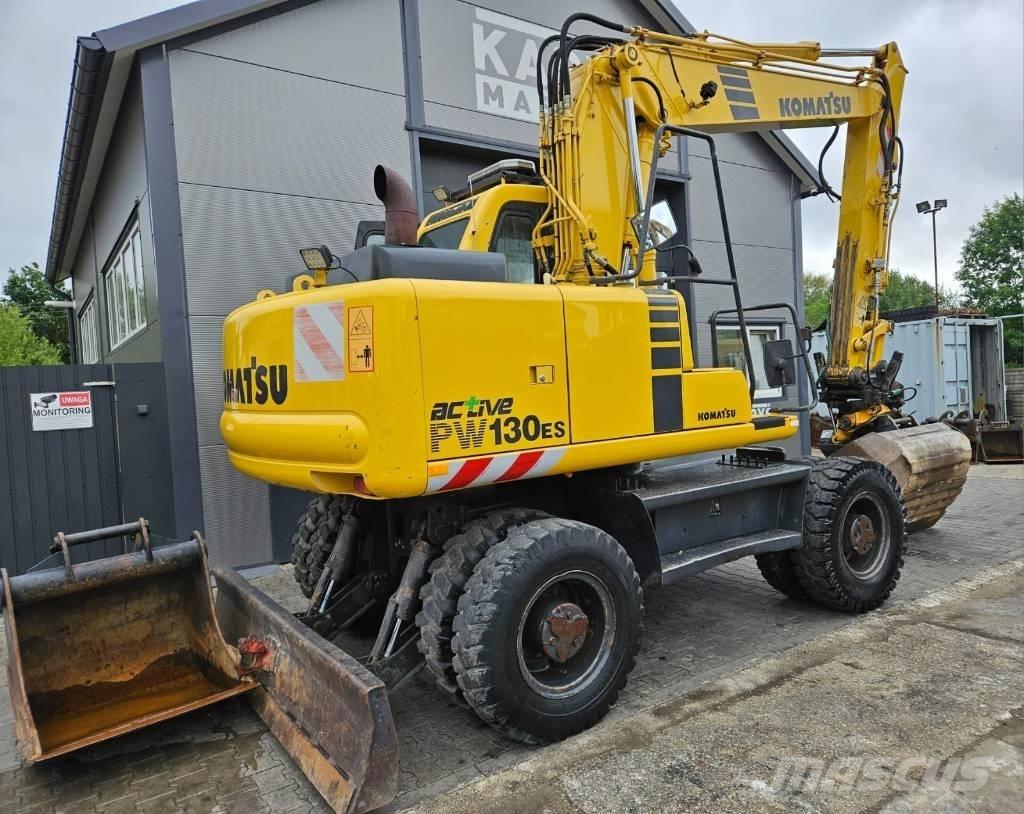 Komatsu PW 130ES-6K Excavatoare cu roti