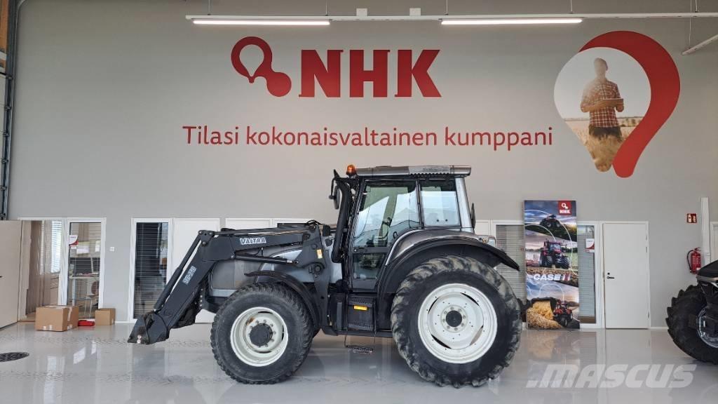 Valtra M 130 Tractoare