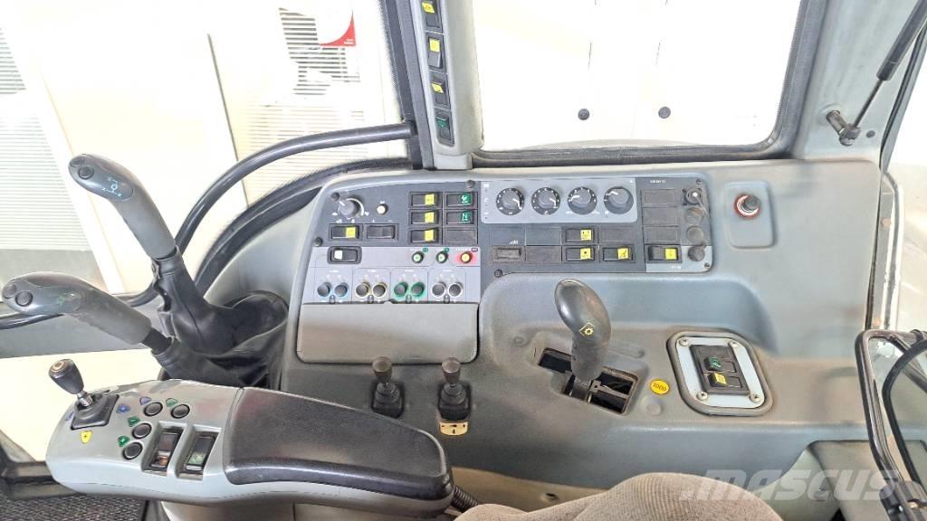 Valtra M 130 Tractoare