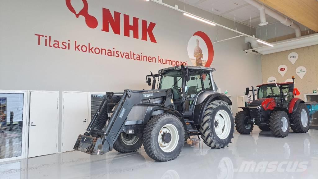 Valtra M 130 Tractoare