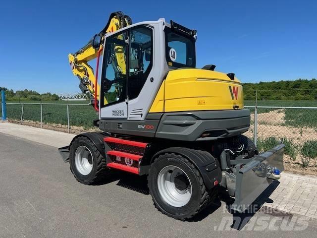 Wacker Neuson EW 100 Excavatoare cu roti