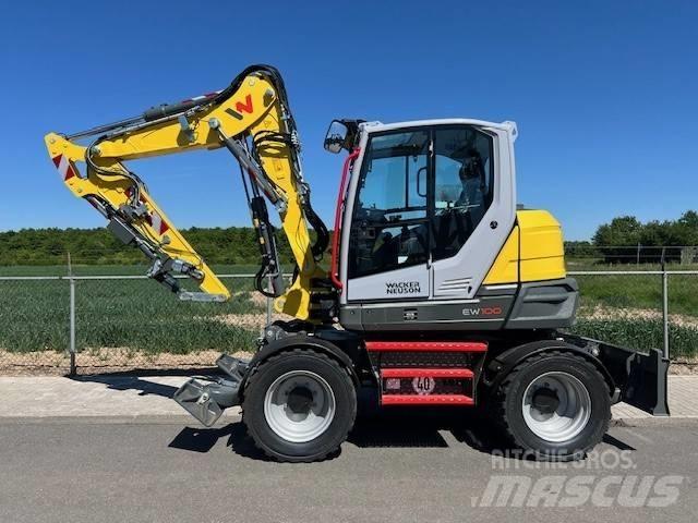 Wacker Neuson EW 100 Excavatoare cu roti