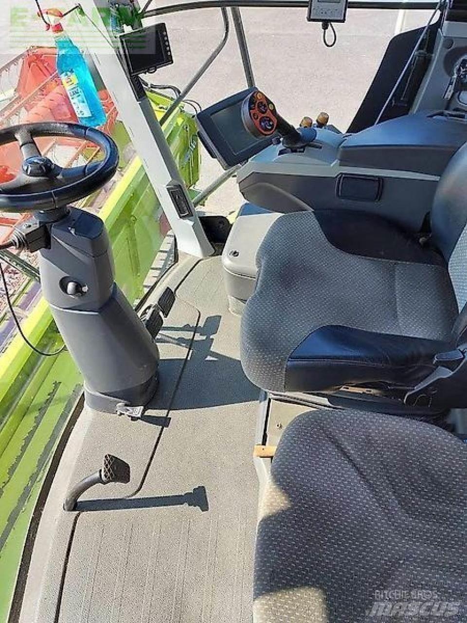 CLAAS lexion 750 Combine de secerat