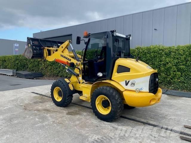 Yanmar V 8 Incarcator pe pneuri