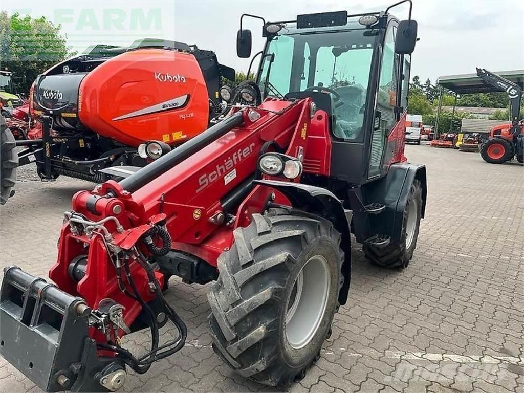 Schäffer 6680 t Incarcator pe pneuri