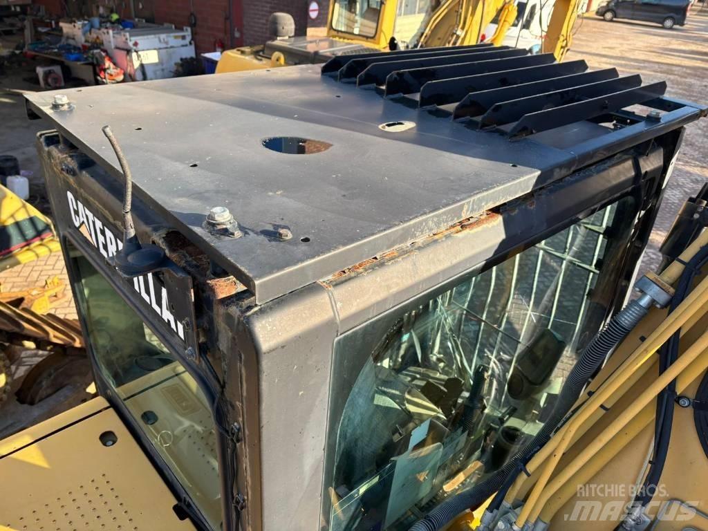 CAT 324 D L Excavatoare pe șenile
