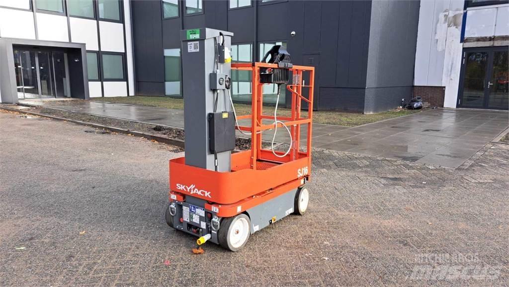 SkyJack SJ16 Alte ascensoare si platforme