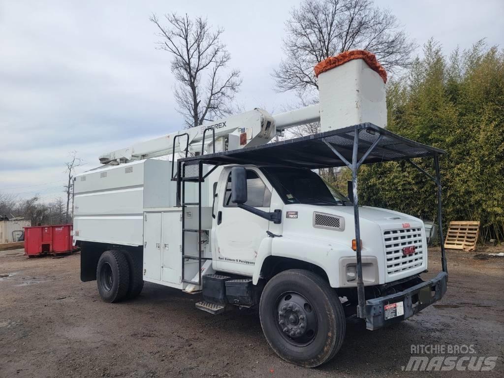 GMC C7500 Platforme aeriene montate pe camion