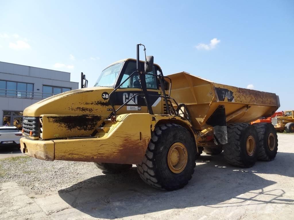CAT 740 Transportoare articulate