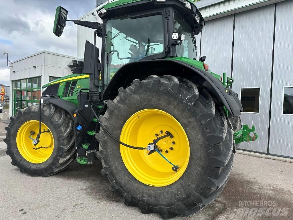 John Deere 7R 330 Tractoare