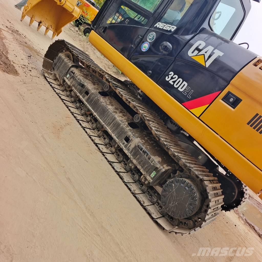 CAT 320 D2L Excavatoare pe șenile

