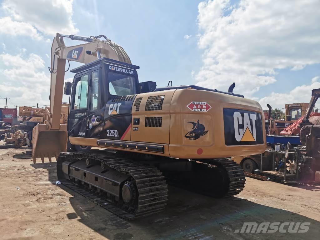 CAT 325 D L Excavatoare pe șenile
