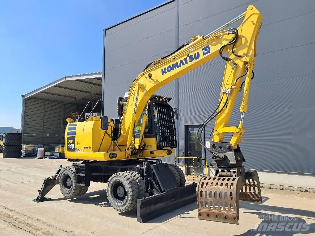 Komatsu PW148-10 Excavatoare cu roti