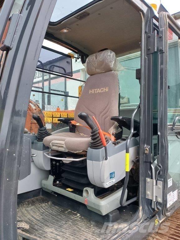 Hitachi ZX130 Excavatoare pe șenile
