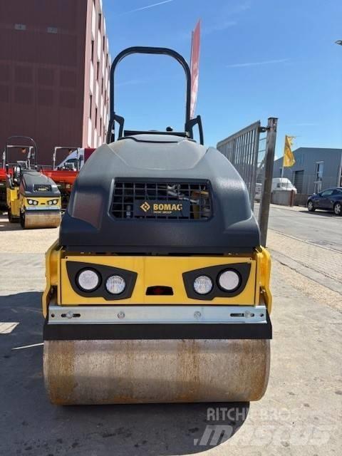 Bomag BW 90 AD-5 Cilindri compactori dubli