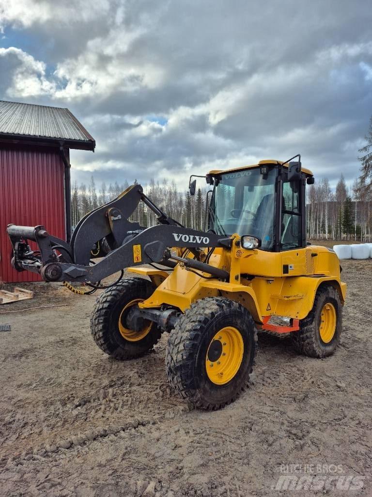 Volvo L 30 G Incarcator pe pneuri
