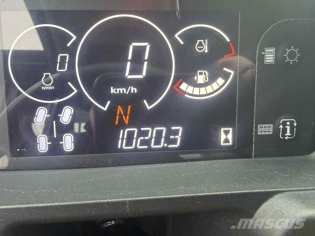 John Deere 865M UTV-uri