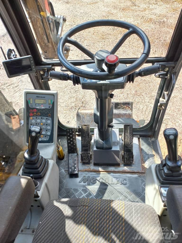 Mecalac 12 M XT Buldoexcavatoare