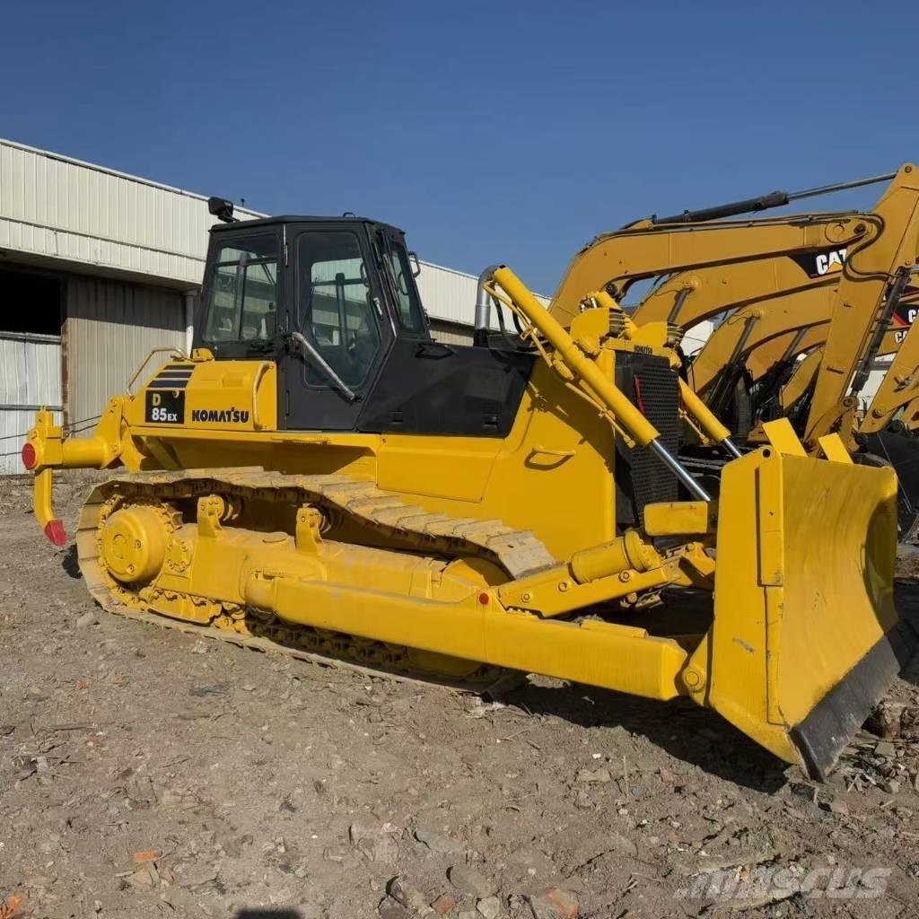 Komatsu D 85 EX-18 Buldozere pe senile