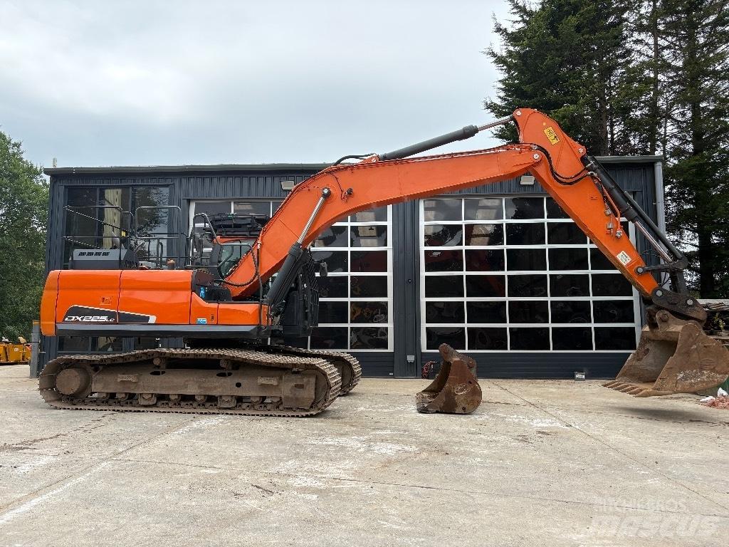 Doosan DX 225 LC-5 Excavatoare pe șenile
