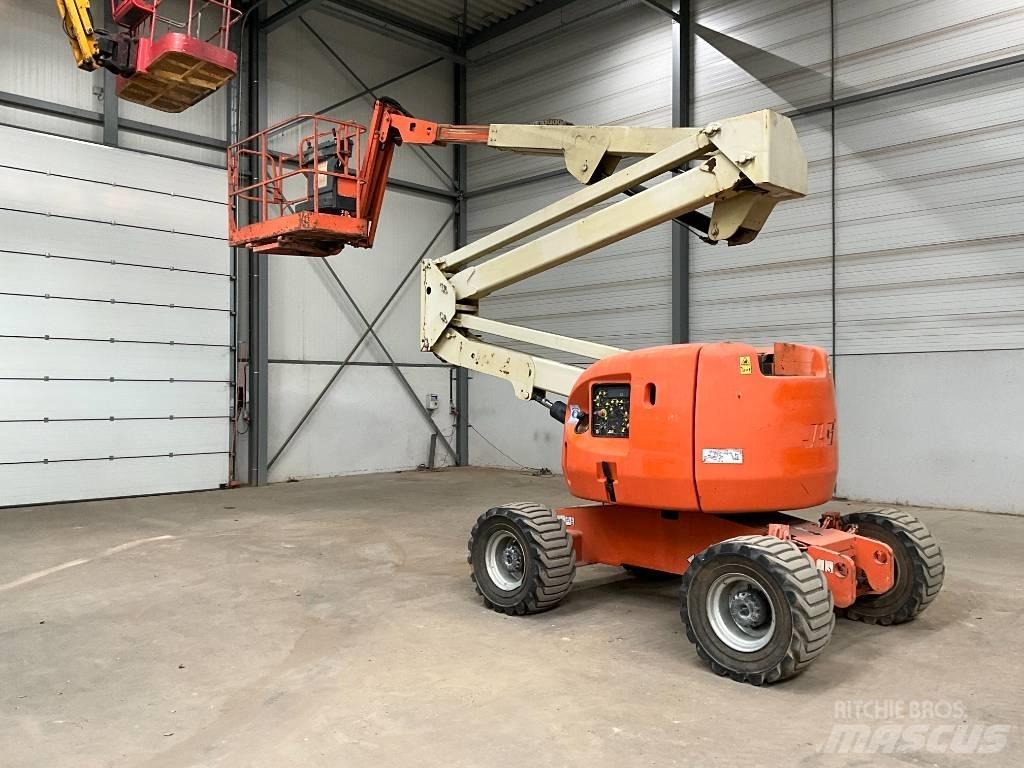 JLG 450 AJ Nacele cu brat articulat