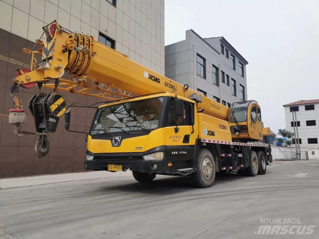 XCMG QY 25 K5-I Macara pentru orice teren
