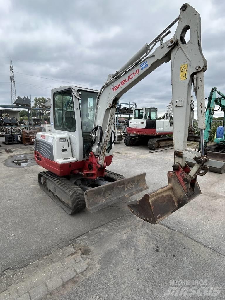 Takeuchi TB 228 Mini excavatoare < 7t