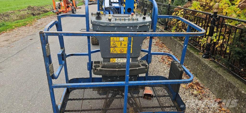 JLG E450aj Nacele cu brat articulat