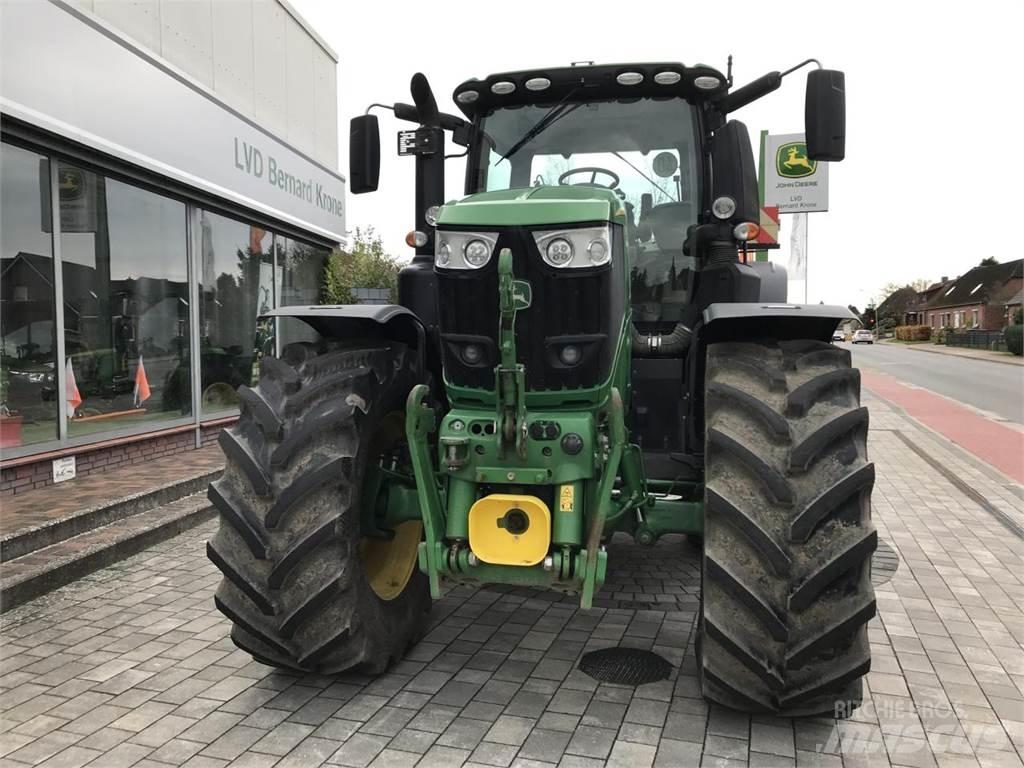 John Deere 6250R Tractoare