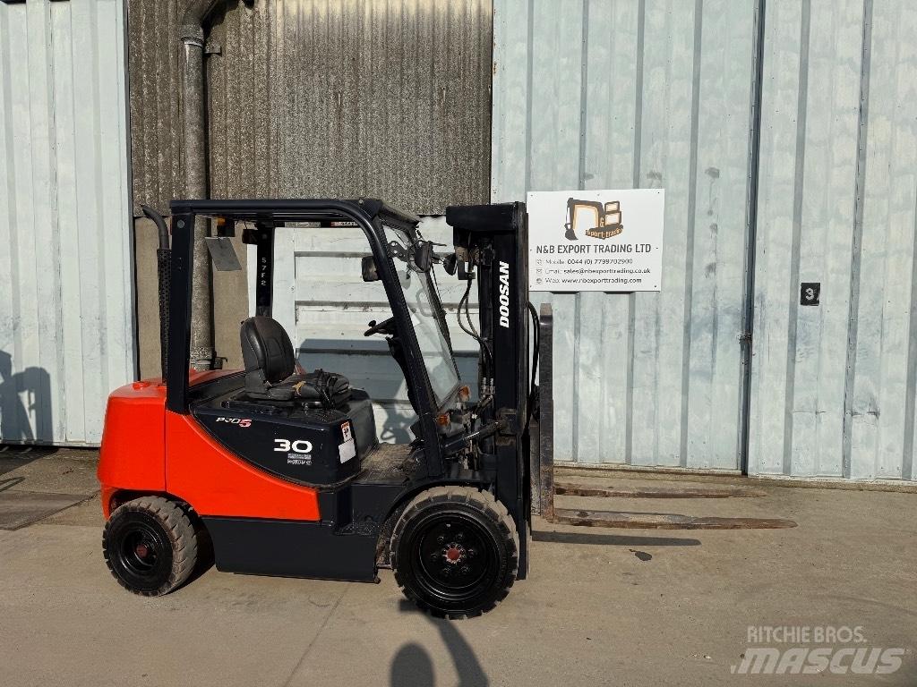 Doosan D 30 Stivuitor diesel