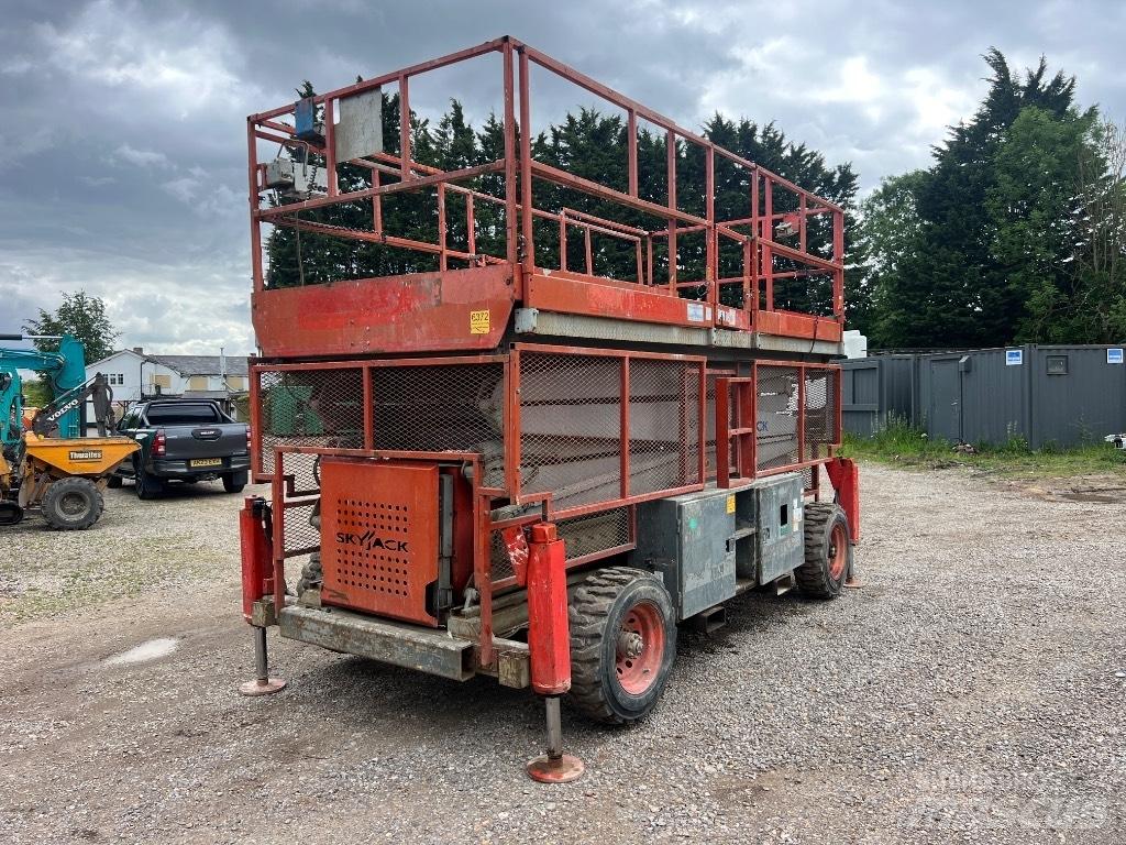 SkyJack SJ 9250 Platforme foarfeca
