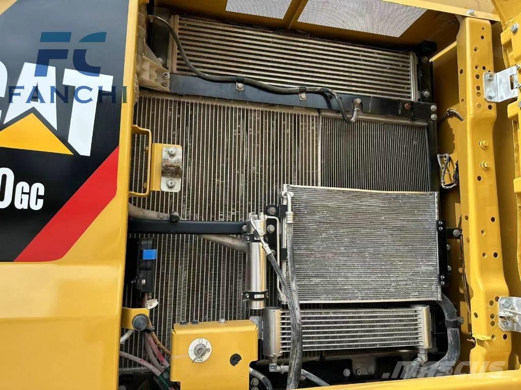 CAT 330GC Paleta de manipulare